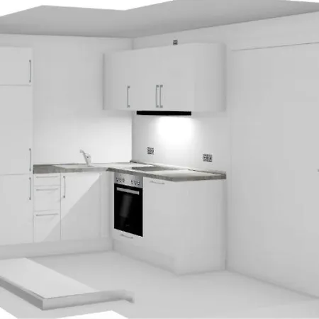 Spacious 4 Bedroom Near Center *